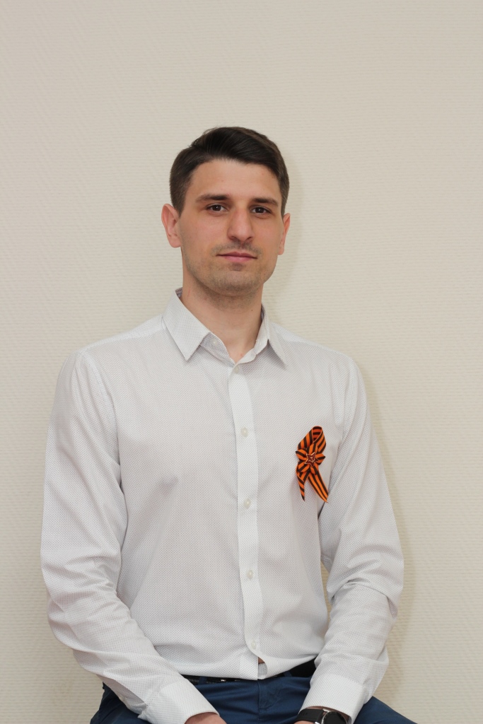 Ищенко Александр Юрьевич.