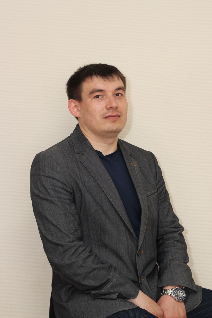 Махмутов Ильвир Мидехатович.